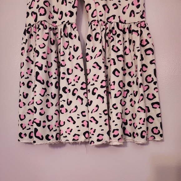 Girl's Leopard Tongue Print Shirt and Flare Pants Matching Two Piece Set. 7-8T - Picture 7 of 8